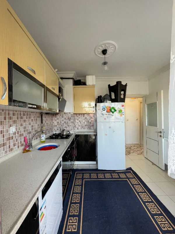 AFYON ÜÇOK EMLAKTAN ! FATİH TE FIRSAT 3+1 ARAKAT KUPON DAİRE