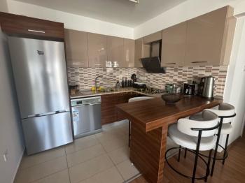 Girne Emtan Towers'da Deniz Manzaralı Full YENİ Eşyalı 2+1 YENİ Daire
