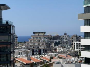 Girne Emtan Towers'da Deniz Manzaralı Full YENİ Eşyalı 2+1 YENİ Daire