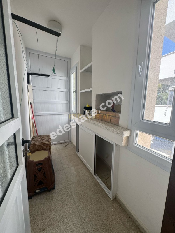 Girne Lord's Palace Hotel Yanında Full Eşyalı Kiralık 3+1 Daire