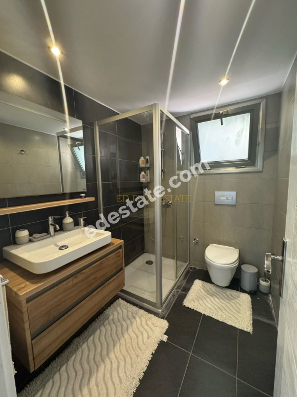 Girne Emtan Towers'da Deniz Manzaralı Full YENİ Eşyalı 2+1 YENİ Daire