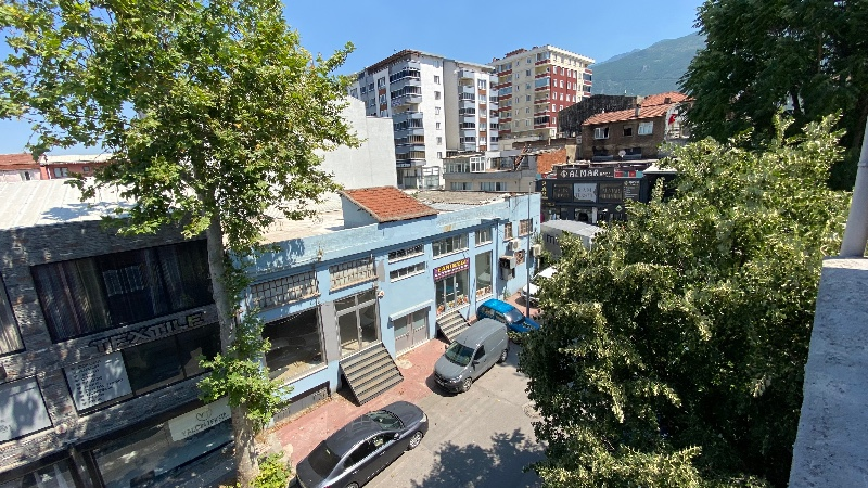 DijitalEmlak’tan Yıldırım ilçesi Anadolu Mahallesinde Tekstilciler bölgesinde Komple Satılık Ticari Bina. 