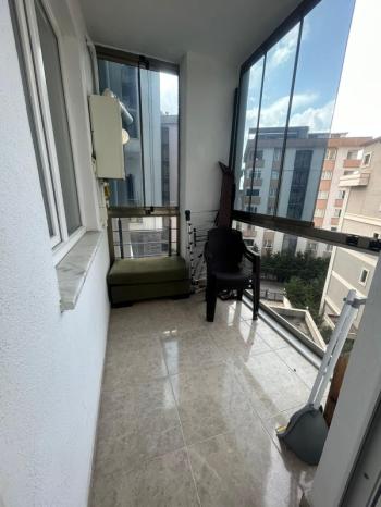 KARTAL YAKACIK HÜRRİYET SİTE İÇİ HAVUZLU KAPALI OTOPARKLI SATILIK LÜKS DAİRE