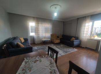 Ümraniye Mehmet Akif Mahallesi'nde Merkezi Konumda Kiralık 3+1 Site Dairesi