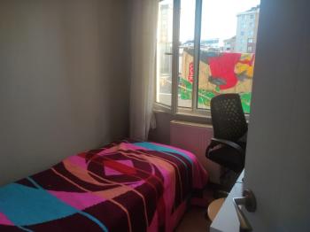 Ümraniye Mehmet Akif Mahallesi'nde Merkezi Konumda Kiralık 3+1 Site Dairesi