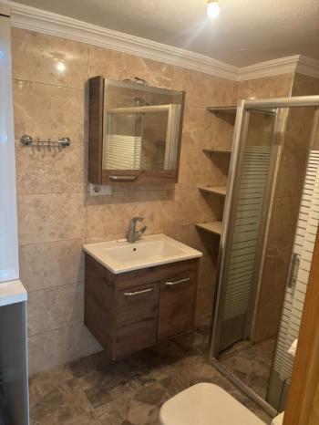 AKÇAY ALTINKUM ANA CADDE ÜSTÜ APT 4+1 FIRSAT DUBLEX 