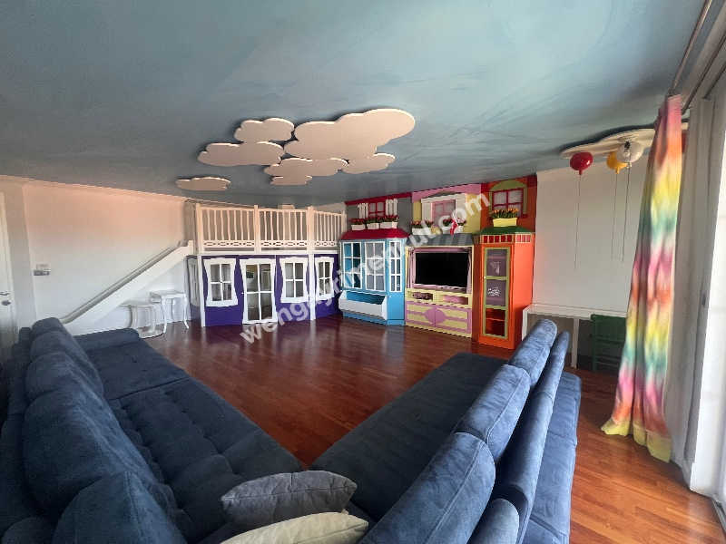 GREENHİLL’DE VILLA TADINDA,DOGAYLA İÇ İÇE LÜKS DUBLEKS 4+2 DAİRE