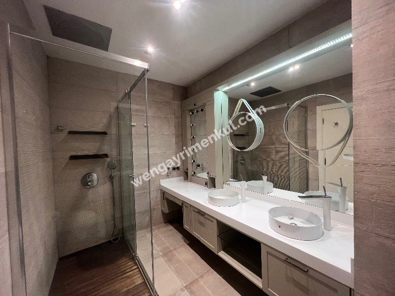 GREENHİLL’DE VILLA TADINDA,DOGAYLA İÇ İÇE LÜKS DUBLEKS 4+2 DAİRE