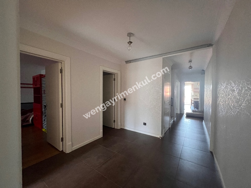 GREENHİLL’DE VILLA TADINDA,DOGAYLA İÇ İÇE LÜKS DUBLEKS 4+2 DAİRE