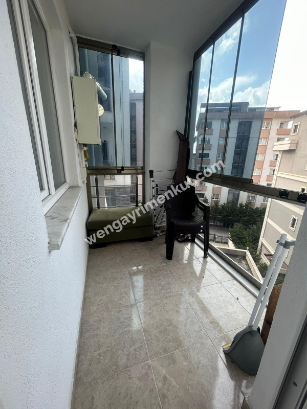 KARTAL YAKACIK HÜRRİYET SİTE İÇİ HAVUZLU KAPALI OTOPARKLI SATILIK LÜKS DAİRE