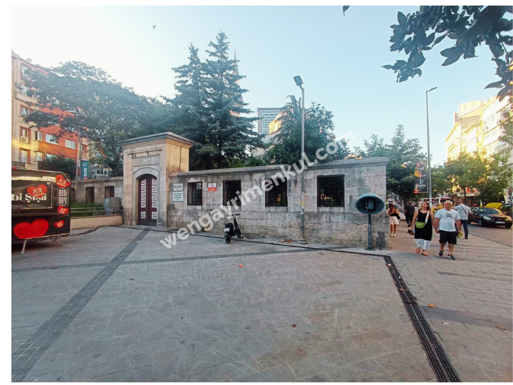 Şişli Merkez Mh Abidiyei Hürriyet Cd arakat 160 m daire-İşyeri