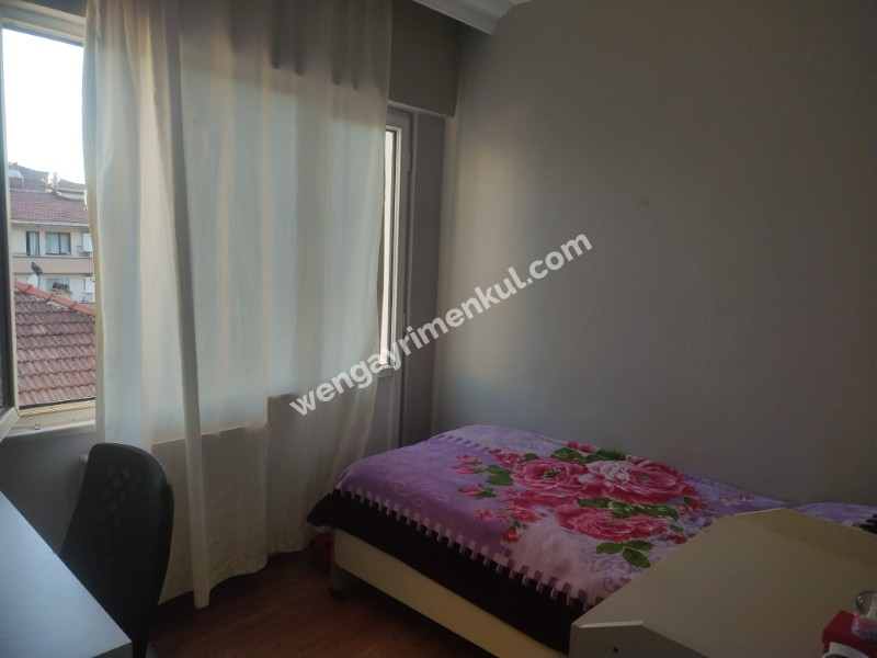 Ümraniye Mehmet Akif Mahallesi'nde Merkezi Konumda Kiralık 3+1 Site Dairesi
