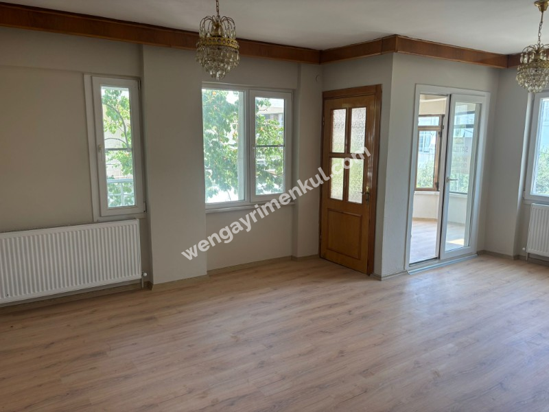 AKÇAY ALTINKUM ANA CADDE ÜSTÜ APT 4+1 FIRSAT DUBLEX 