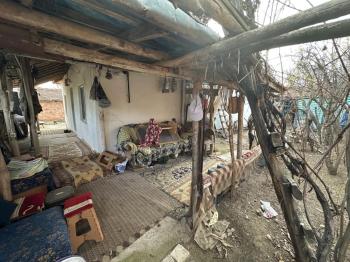 GÜVENAY - ÇORUM Buharaevler Kamışlıevler Mevkii'nde 260 m² İçerisinde Evi Olan Satılık Arsa!