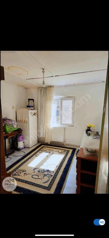 GÜVENAY - ÇORUM Buharaevler Kamışlıevler Mevkii'nde 260 m² İçerisinde Evi Olan Satılık Arsa!