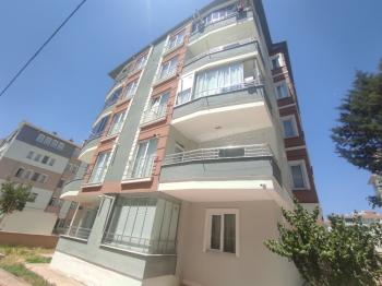 GÜVENAY – ÇORUM YUMURTA OKULU MEVKİ – EŞYALI KİRALIK 3+1 DAİRE