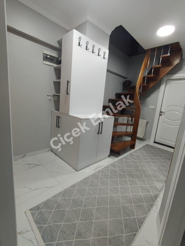 Alibeyköy Çarşı'ya Yakın Geniş Mutfaklı 3+1 Satılık Dubleks