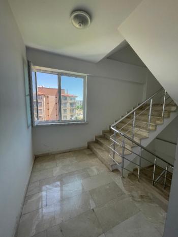 AFYON ÜÇOK EMLAKTAN SELÇUKLU MAH KİRALIK 1+1 EŞYALI ARAKAT DAİRE