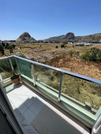 AFYON ÜÇOK EMLAKTAN SELÇUKLU MAH KİRALIK 1+1 EŞYALI ARAKAT DAİRE
