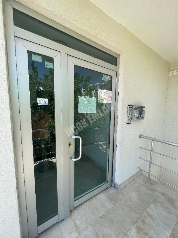 AFYON ÜÇOK EMLAKTAN SELÇUKLU MAH KİRALIK 1+1 EŞYALI ARAKAT DAİRE