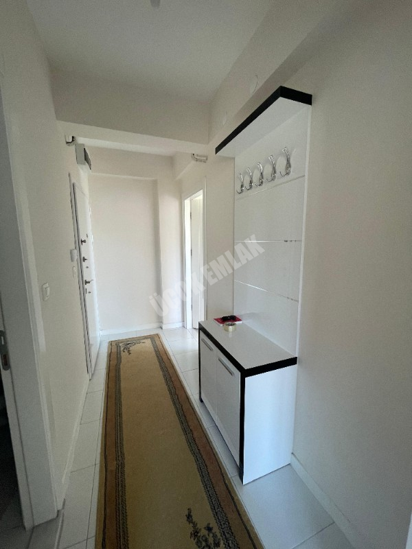 AFYON ÜÇOK EMLAKTAN SELÇUKLU MAH KİRALIK 1+1 EŞYALI ARAKAT DAİRE