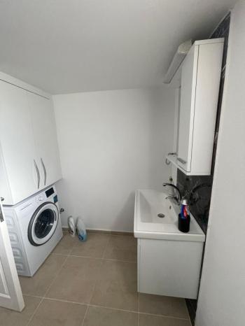 Girne Dikmen Bölgesinde GENİŞ BAHÇELİ AYLIK ÖDEMELİ KİRALIK  3+1 MÜSTAKİL EV