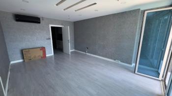 BEYKENT ERESİN YAŞAM MERKEZİ KİRALIK BALKONLU OFİS 