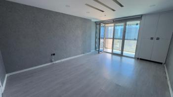BEYKENT ERESİN YAŞAM MERKEZİ KİRALIK BALKONLU OFİS 