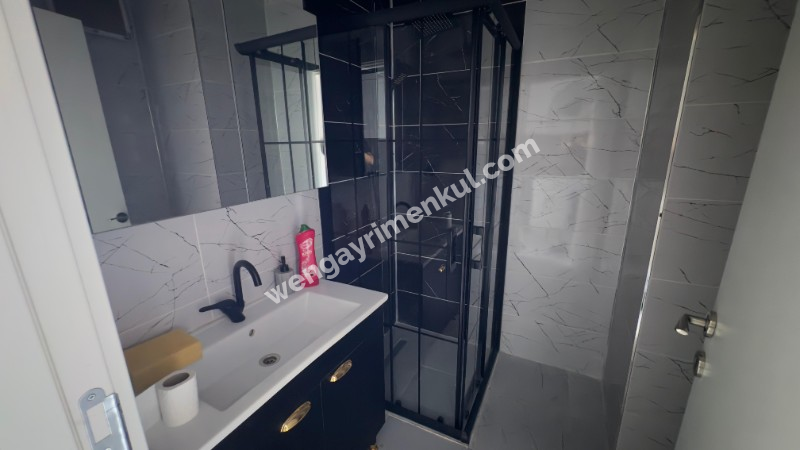 BEYKENT ERESİN YAŞAM MERKEZİ KİRALIK BALKONLU OFİS 