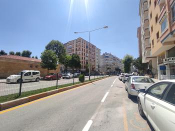 GÜVENAY - ÇORUM FATİH CADDESİ DEVREN KİRALIK DÜKKAN