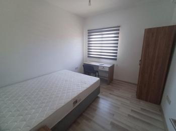 LEFKOŞA GÖNYELİ BÖLGESİNDE SATILIK FUL EŞYALI TÜRK MALI DAİRE 