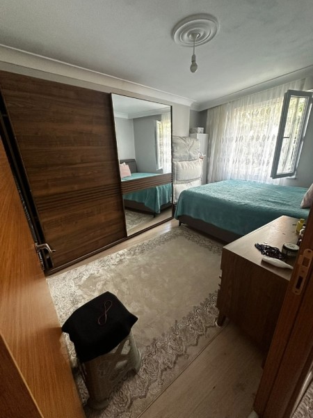 Yeşilpınar'da 2+1 Asansörlü 1.Kat 75 m² Balkonlu Satılık Daire
