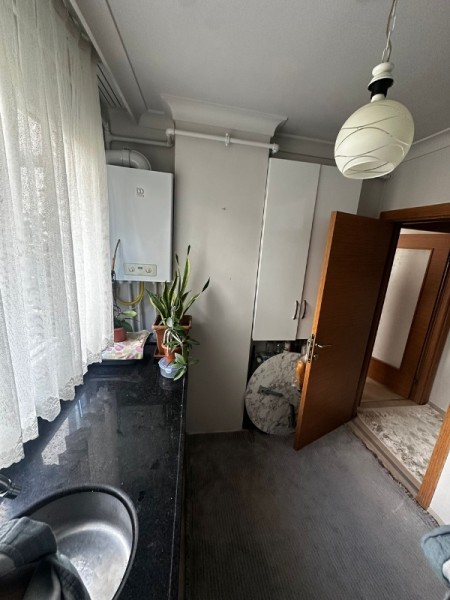 Yeşilpınar'da 2+1 Asansörlü 1.Kat 75 m² Balkonlu Satılık Daire