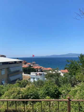 EMLAK HABERCİSİ'NDEN MUDANYA GÜZELYALI'DA PLAJA 100 METRE, MÜSTAKİL TAPULU SATILIK VİLLA