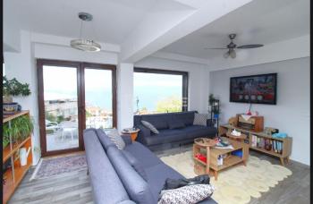 EMLAK HABERCİSİ'NDEN MUDANYA GÜZELYALI'DA PLAJA 100 METRE, MÜSTAKİL TAPULU SATILIK VİLLA