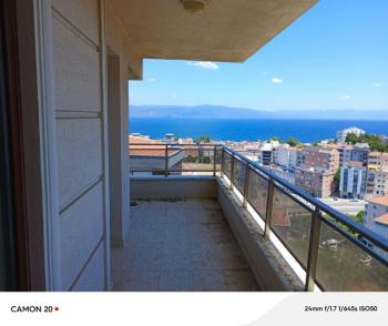 MUDANYA HALİTPAŞA'DA 12 YAŞ KAT MÜLKİYETLİ OTOPARKLI 5+1 DUBLEKS DAİRE