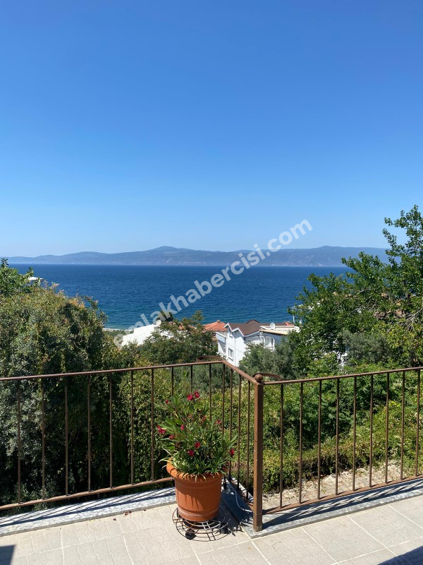 EMLAK HABERCİSİ'NDEN MUDANYA GÜZELYALI'DA PLAJA 100 METRE, MÜSTAKİL TAPULU SATILIK VİLLA