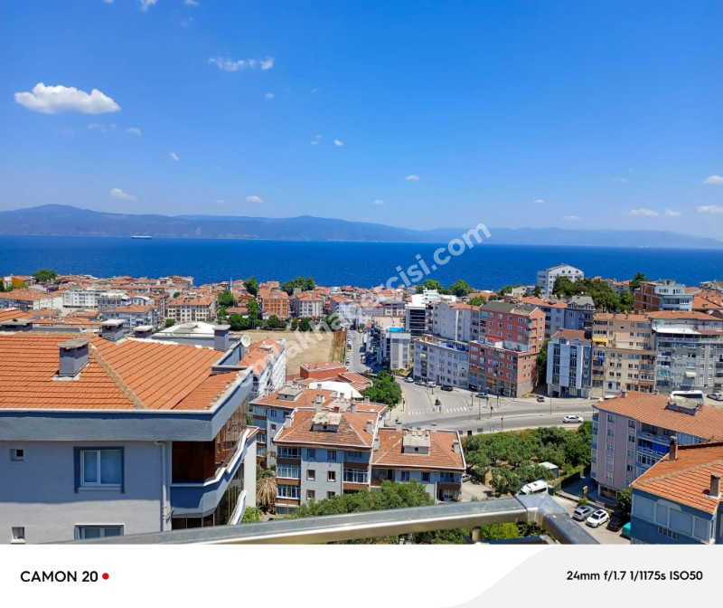 MUDANYA HALİTPAŞA'DA 12 YAŞ KAT MÜLKİYETLİ OTOPARKLI 5+1 DUBLEKS DAİRE