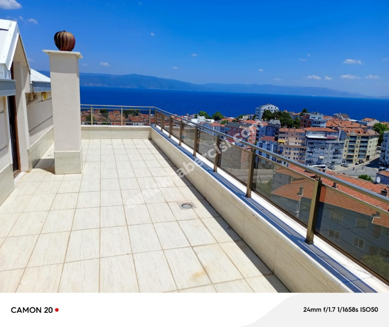 MUDANYA HALİTPAŞA'DA 12 YAŞ KAT MÜLKİYETLİ OTOPARKLI 5+1 DUBLEKS DAİRE