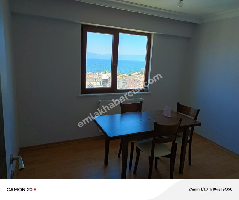 MUDANYA HALİTPAŞA'DA 12 YAŞ KAT MÜLKİYETLİ OTOPARKLI 5+1 DUBLEKS DAİRE