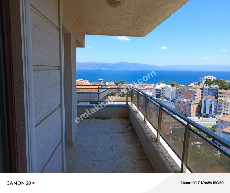 MUDANYA HALİTPAŞA'DA 12 YAŞ KAT MÜLKİYETLİ OTOPARKLI 5+1 DUBLEKS DAİRE