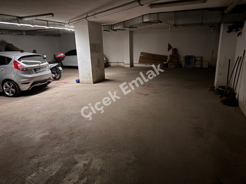 Çırçır’da Metroya Yakın 3+1 Kapalı Otoparklı Geniş Satılık Daire