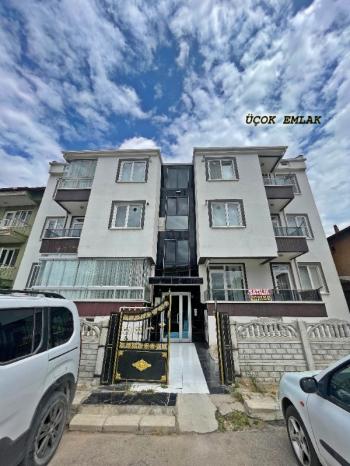 AFYON ÜÇOK EMLAKTAN EŞREFPAŞA MAH SATILIK 2+1 1 KAT LÜX SIFIR AYARINDA DAİRE