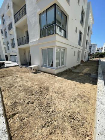 Lefkoşa Gönyeli Bölgesinde BAHÇELİ ZEMİN KAT SATILIK 2+1 SIFIR DAİRELER