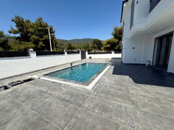 Didim Akbük'te Satılık Tam Müstakil Villa