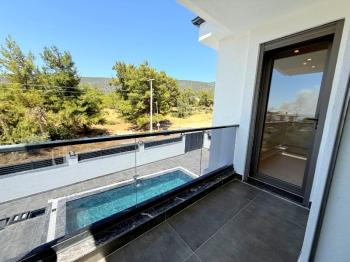 Didim Akbük'te Satılık Tam Müstakil Villa