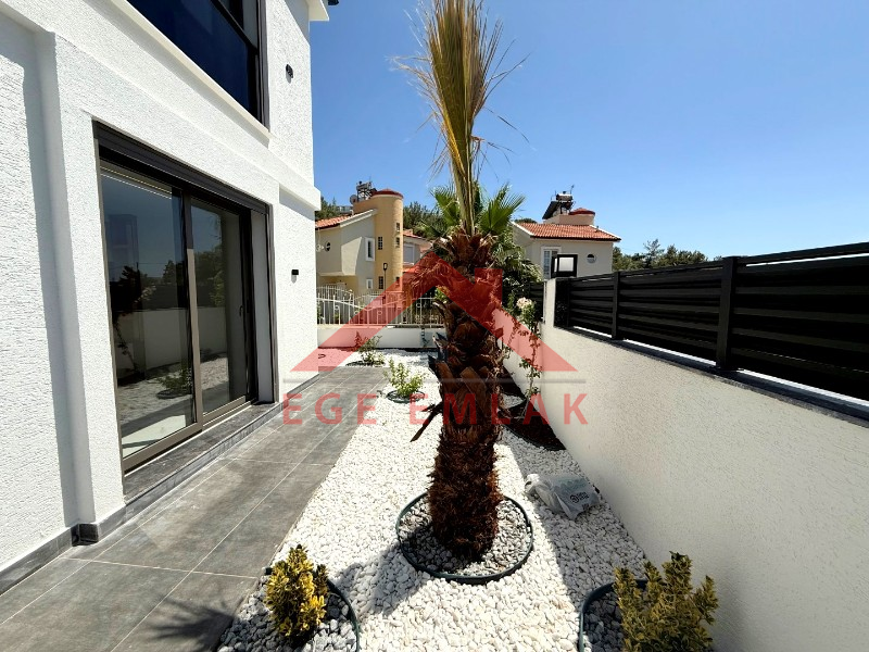 Didim Akbük'te Satılık Tam Müstakil Villa
