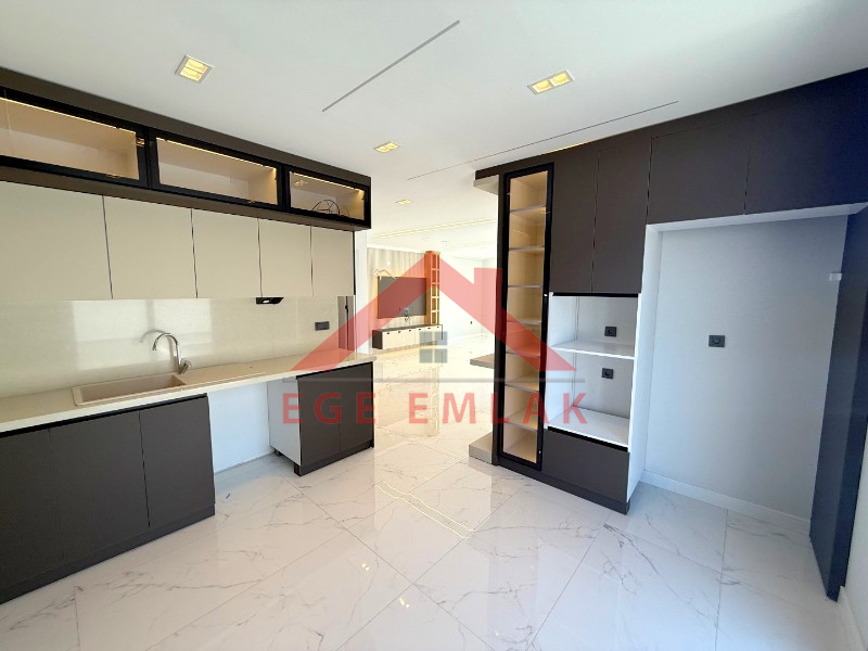 Didim Akbük'te Satılık Tam Müstakil Villa