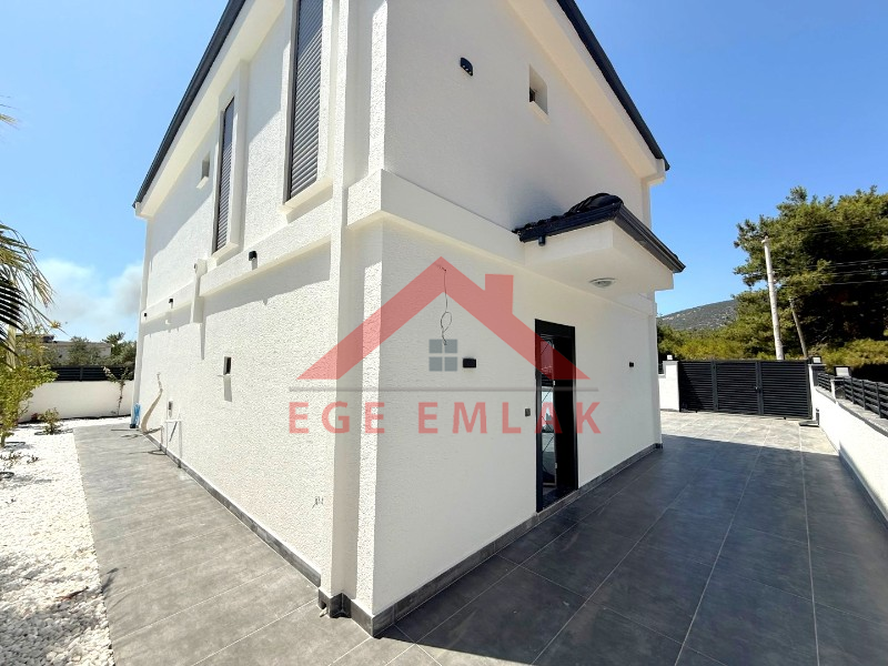 Didim Akbük'te Satılık Tam Müstakil Villa