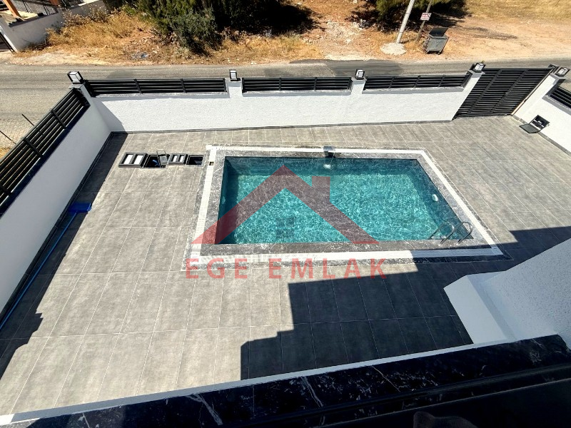 Didim Akbük'te Satılık Tam Müstakil Villa